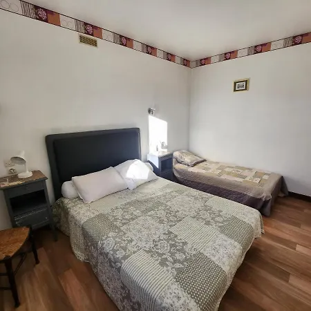 Entre Vignes Et Chateaux Vakantiehuis Douzens